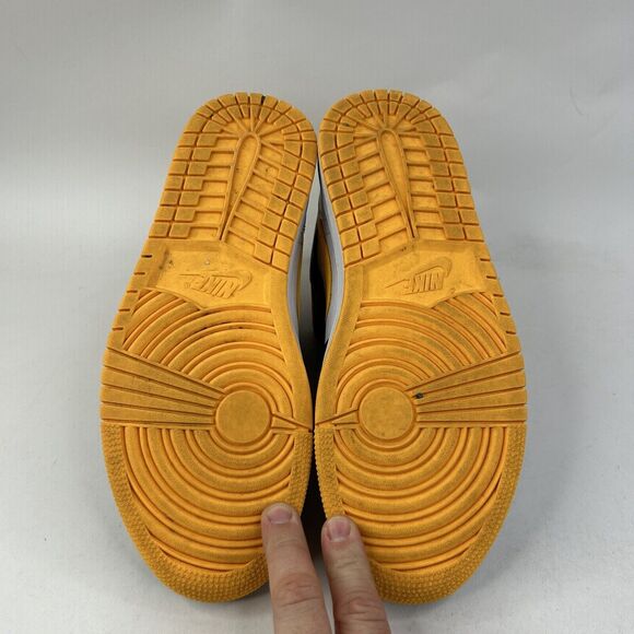 Nike Shoes Air Jordan 1 Mid SE WMNS “Laser Orange” 2024 - Picture 7 of 8